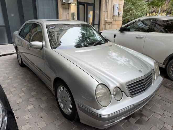 Mercedes E 240 2000, 340,000 km - 2.4 л - Bakı