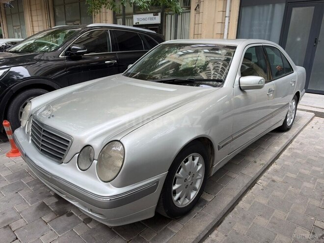 Mercedes E 240 2000, 340,000 km - 2.4 л - Bakı