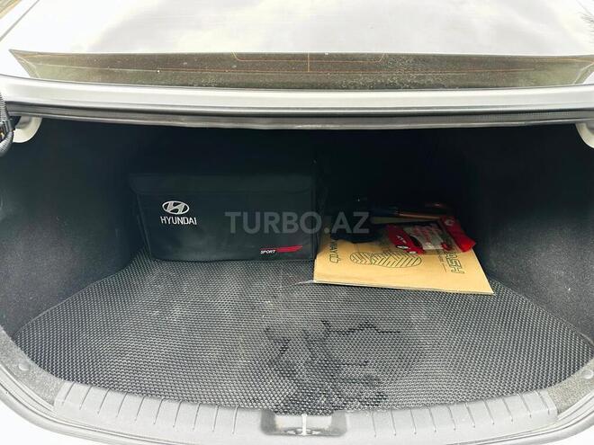 Hyundai Elantra 2016, 182,800 km - 1.6 l - Bakı