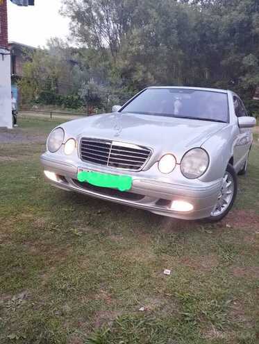 Mercedes E 220 1998, 650,000 km - 2.2 л - Lənkəran