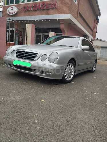 Mercedes E 220 1998, 650,000 km - 2.2 л - Lənkəran