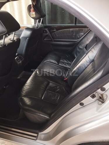 Mercedes E 220 1998, 650,000 km - 2.2 л - Lənkəran