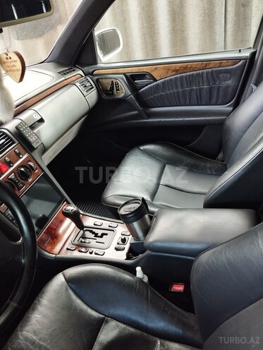 Mercedes E 220 1998, 650,000 km - 2.2 л - Lənkəran