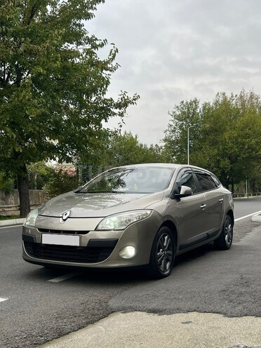 Renault Megane 2010, 384,000 km - 1.5 л - Şəki