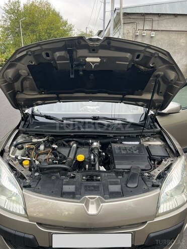 Renault Megane 2010, 384,000 km - 1.5 л - Şəki