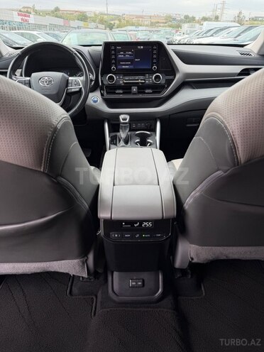 Toyota Highlander 2022, 106,500 km - 2.5 l - Bakı