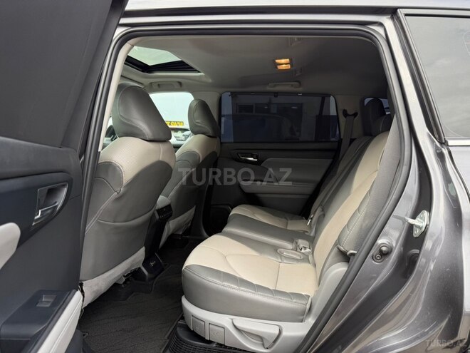 Toyota Highlander 2022, 106,500 km - 2.5 l - Bakı