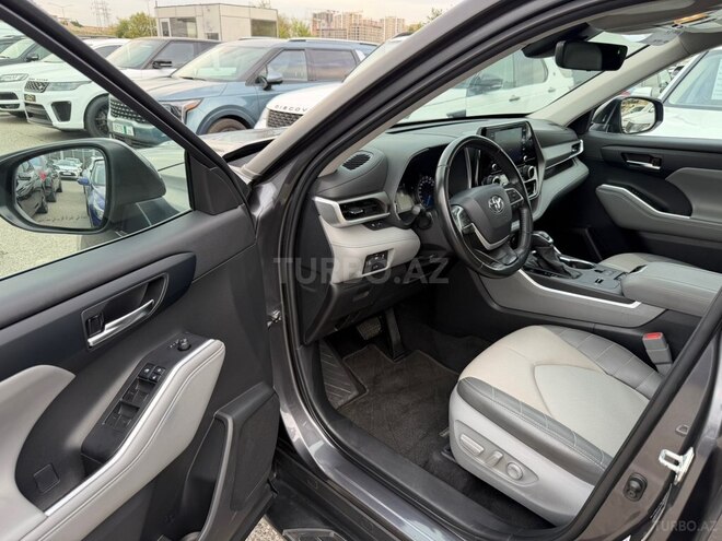 Toyota Highlander 2022, 106,500 km - 2.5 l - Bakı