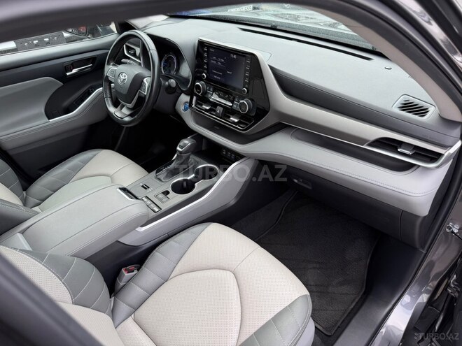 Toyota Highlander 2022, 106,500 km - 2.5 l - Bakı