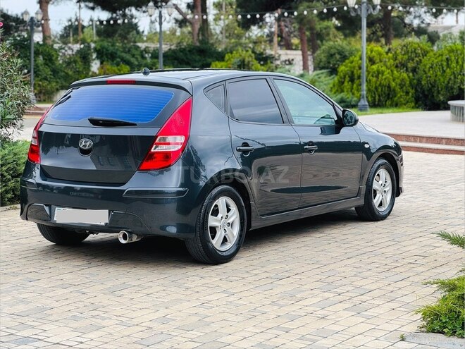 Hyundai i30 2010, 250,000 km - 1.6 l - Bakı