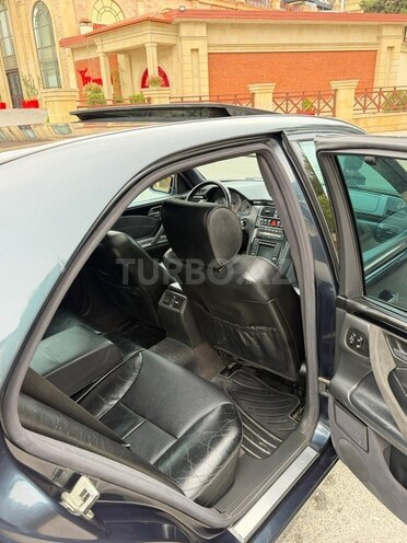 Mercedes E 320 2001, 345,000 km - 3.2 l - Bakı