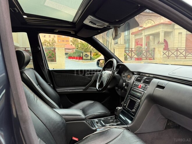 Mercedes E 320 2001, 345,000 km - 3.2 l - Bakı