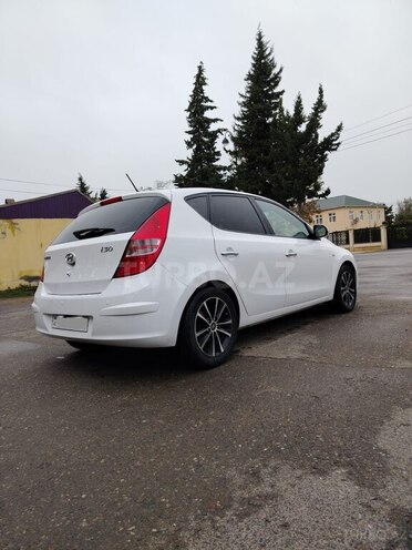 Hyundai i30 2008, 270,000 km - 1.6 l - Biləsuvar