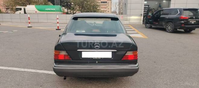 Mercedes 200 E 1994, 425,000 km - 2.0 l - Bakı