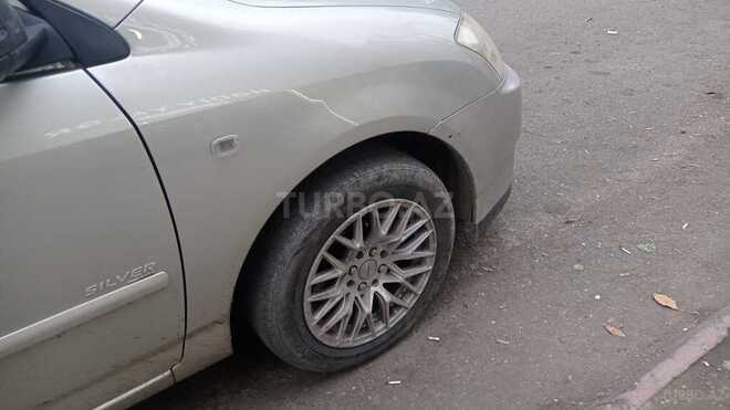 Toyota Corolla 2006, 400,000 km - 1.4 l - Bərdə