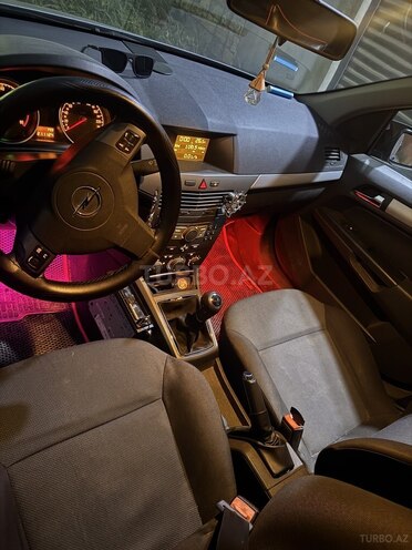 Opel Astra 2004, 225,000 km - 1.4 l - Bakı