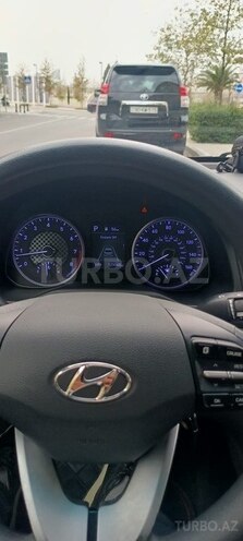 Hyundai Elantra 2019, 207,715 km - 2.0 l - Bakı