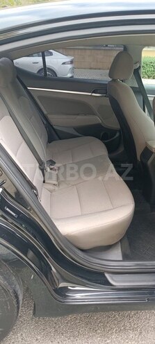 Hyundai Elantra 2019, 207,715 km - 2.0 l - Bakı