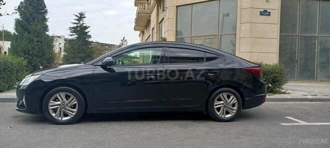 Hyundai Elantra 2019, 207,715 km - 2.0 l - Bakı