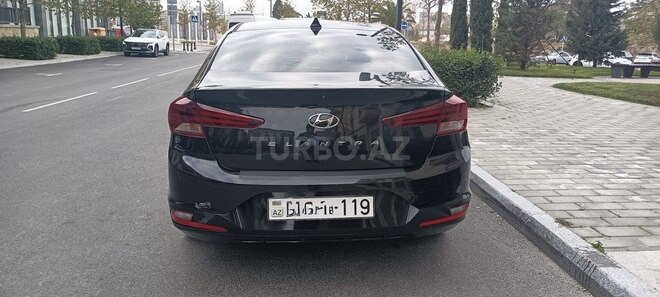 Hyundai Elantra 2019, 207,715 km - 2.0 l - Bakı
