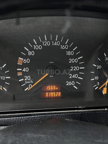 Mercedes C 240 2000, 319,528 km - 2.4 l - Mingəçevir