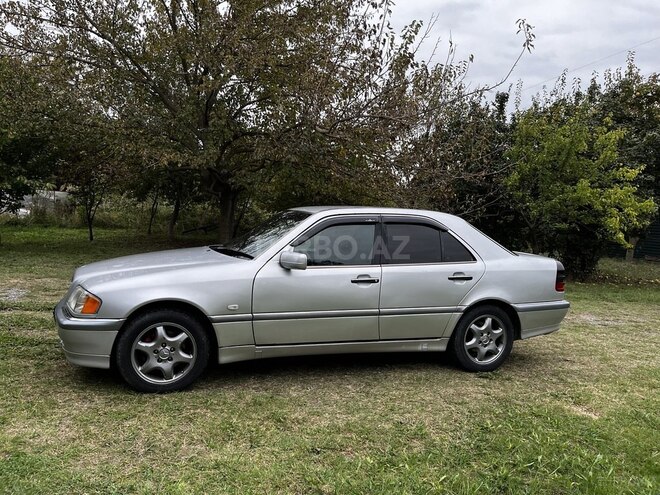 Mercedes C 240 2000, 319,528 km - 2.4 l - Mingəçevir