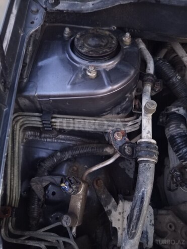 Toyota Corolla 2006, 390,000 km - 1.4 l - Şirvan
