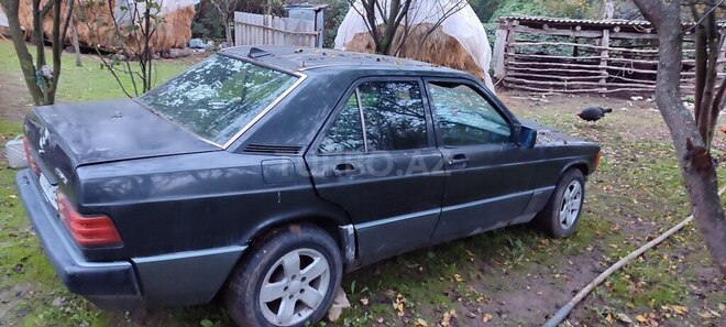 Mercedes 190 1993, 258,000 km - 2.0 l - İsmayıllı