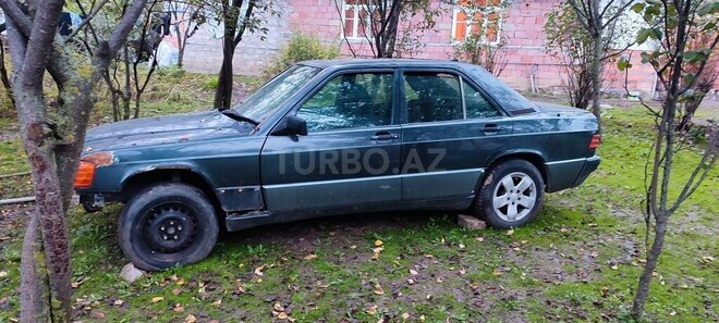 Mercedes 190 1993, 258,000 km - 2.0 l - İsmayıllı