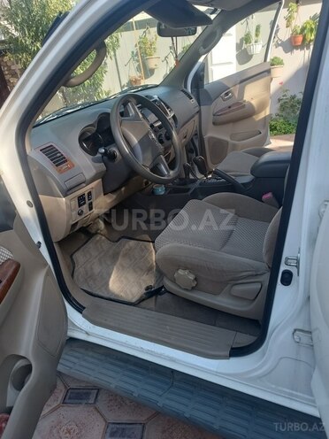 Toyota Fortuner 2011, 135,000 km - 2.7 l - Bakı