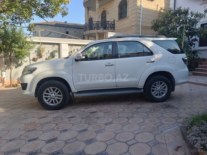 Toyota Fortuner 2011, 135,000 km - 2.7 l - Bakı