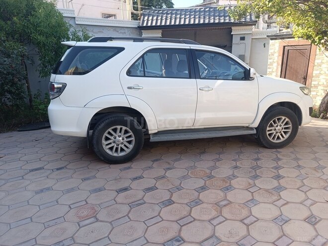 Toyota Fortuner 2011, 135,000 km - 2.7 l - Bakı