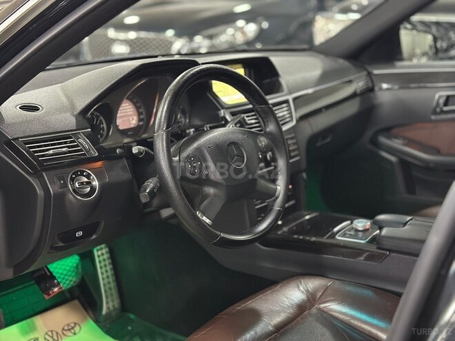 Mercedes E 350 2010, 32,000 km - 3.0 л - Bakı