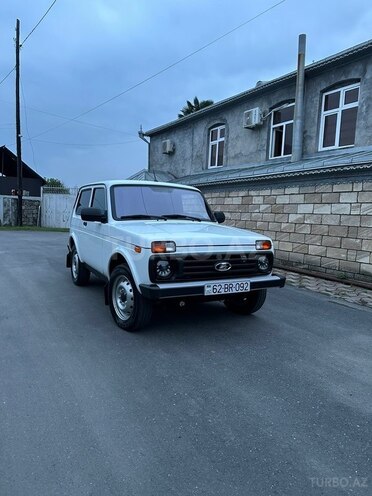LADA (VAZ) Niva 2018, 152,000 km - 1.7 л - Zaqatala