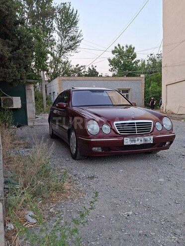Mercedes E 220 2000, 342,000 km - 2.2 л - Bərdə