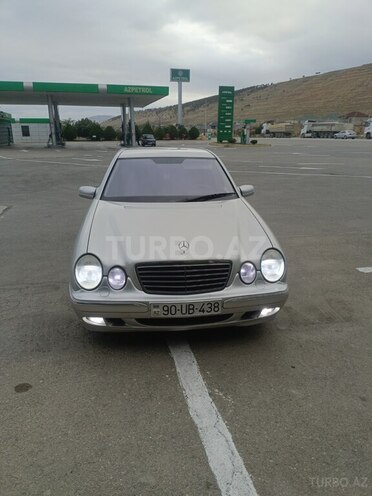 Mercedes E 320 2000, 533,000 km - 3.2 л - Siyəzən