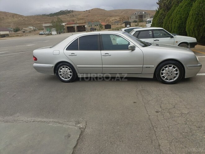 Mercedes E 320 2000, 533,000 km - 3.2 л - Siyəzən