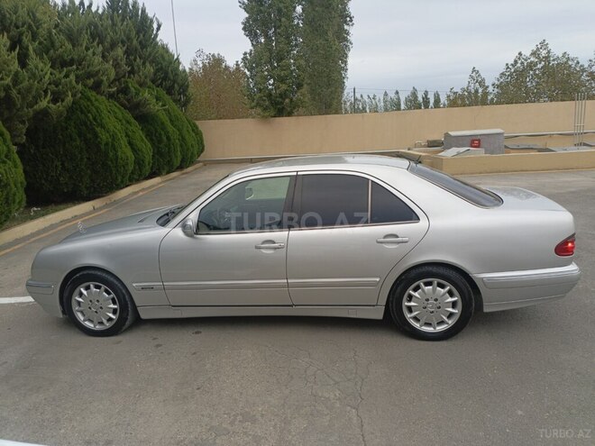 Mercedes E 320 2000, 533,000 km - 3.2 л - Siyəzən