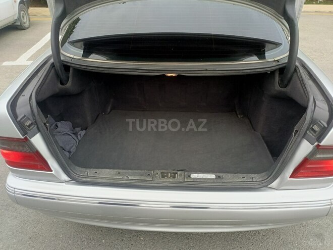 Mercedes E 320 2000, 533,000 km - 3.2 л - Siyəzən