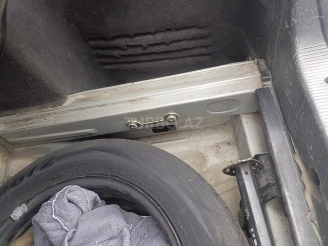 Mercedes E 320 2000, 533,000 km - 3.2 л - Siyəzən