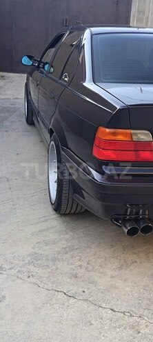 BMW 325 1992, 237,000 km - 2.5 л - Bakı
