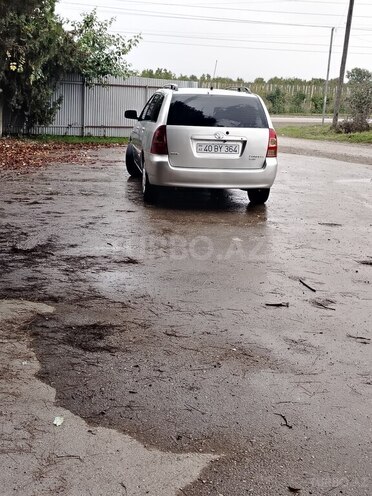 Toyota Corolla 2005, 276,000 km - 1.4 l - Quba