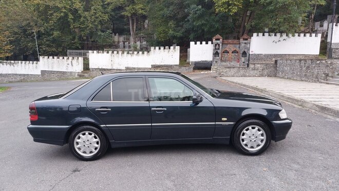 Mercedes C 240 2000, 316,000 km - 2.4 l - Şəki