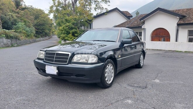 Mercedes C 240 2000, 316,000 km - 2.4 l - Şəki