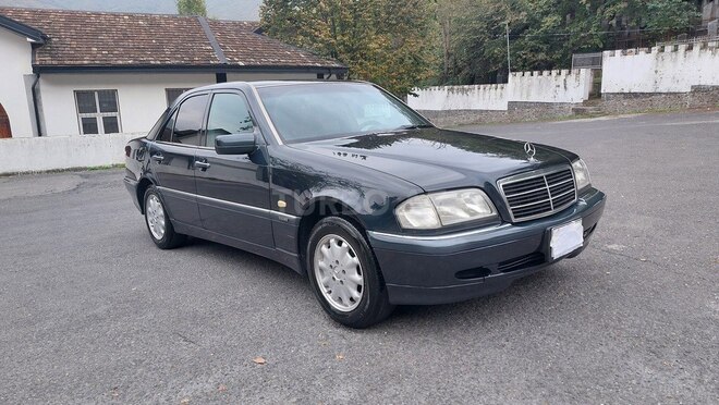 Mercedes C 240 2000, 316,000 km - 2.4 l - Şəki
