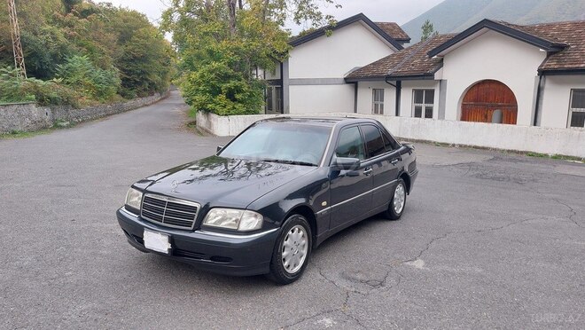 Mercedes C 240 2000, 316,000 km - 2.4 l - Şəki