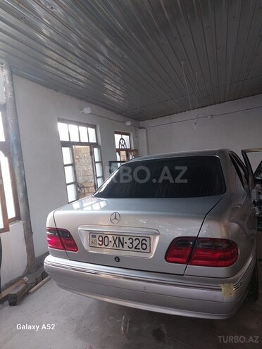 Mercedes E 270 2001, 550,000 km - 2.7 л - Bakı