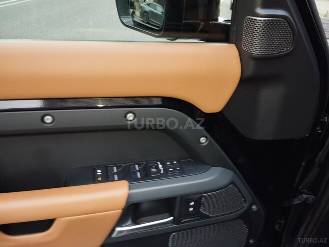 Land Rover Defender 2023, 57,000 km - 3.0 l - Bakı