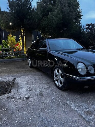 Mercedes E 230 1997, 470,000 km - 2.3 л - Bakı