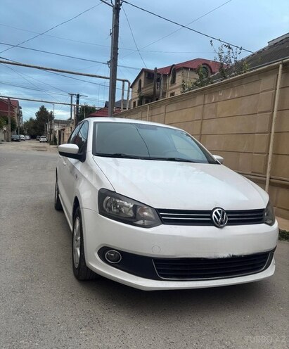 Volkswagen Polo 2013, 290,000 km - 1.6 l - Bakı